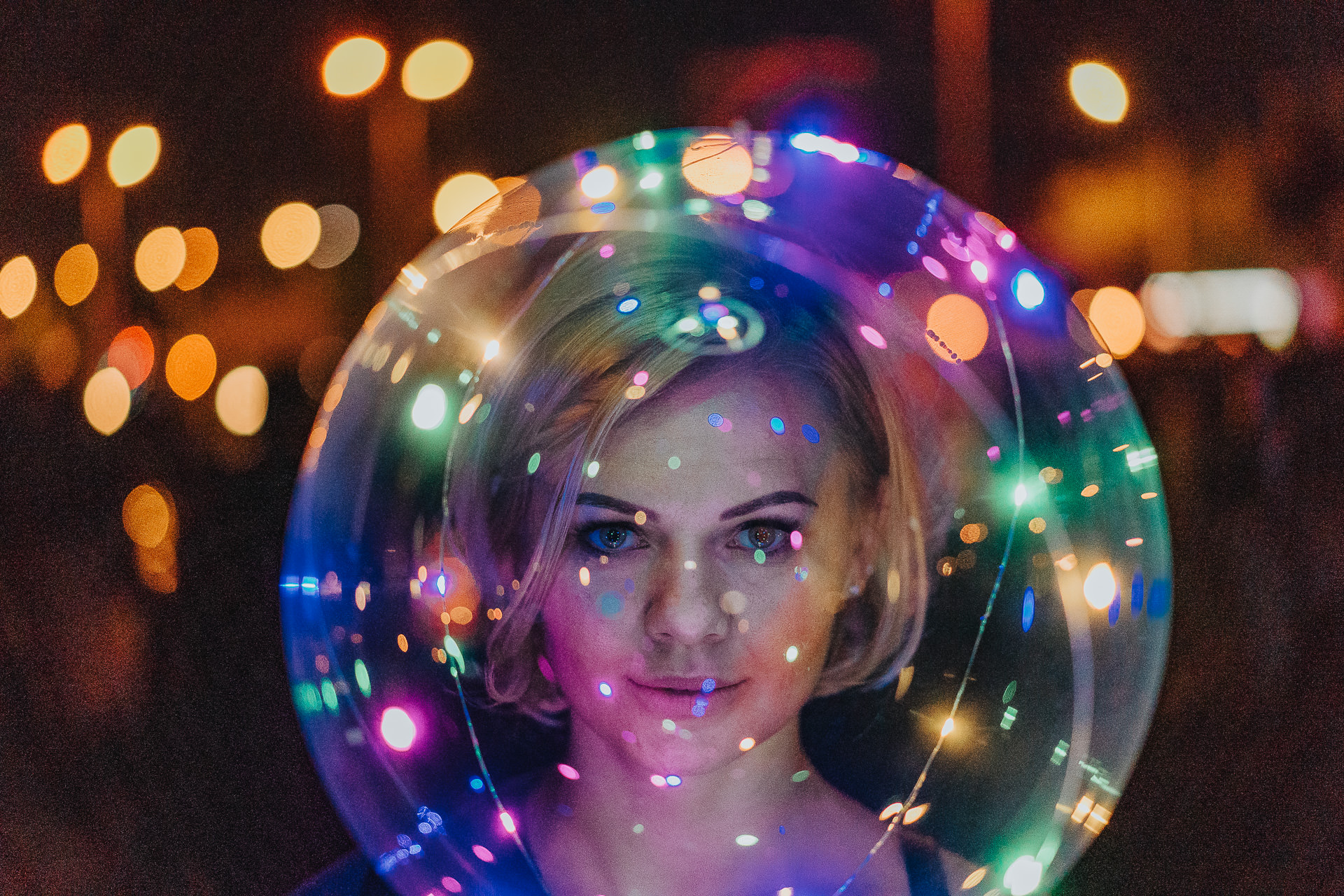 Sony 55mm (1/250s; f/1.8; ISO 25600)